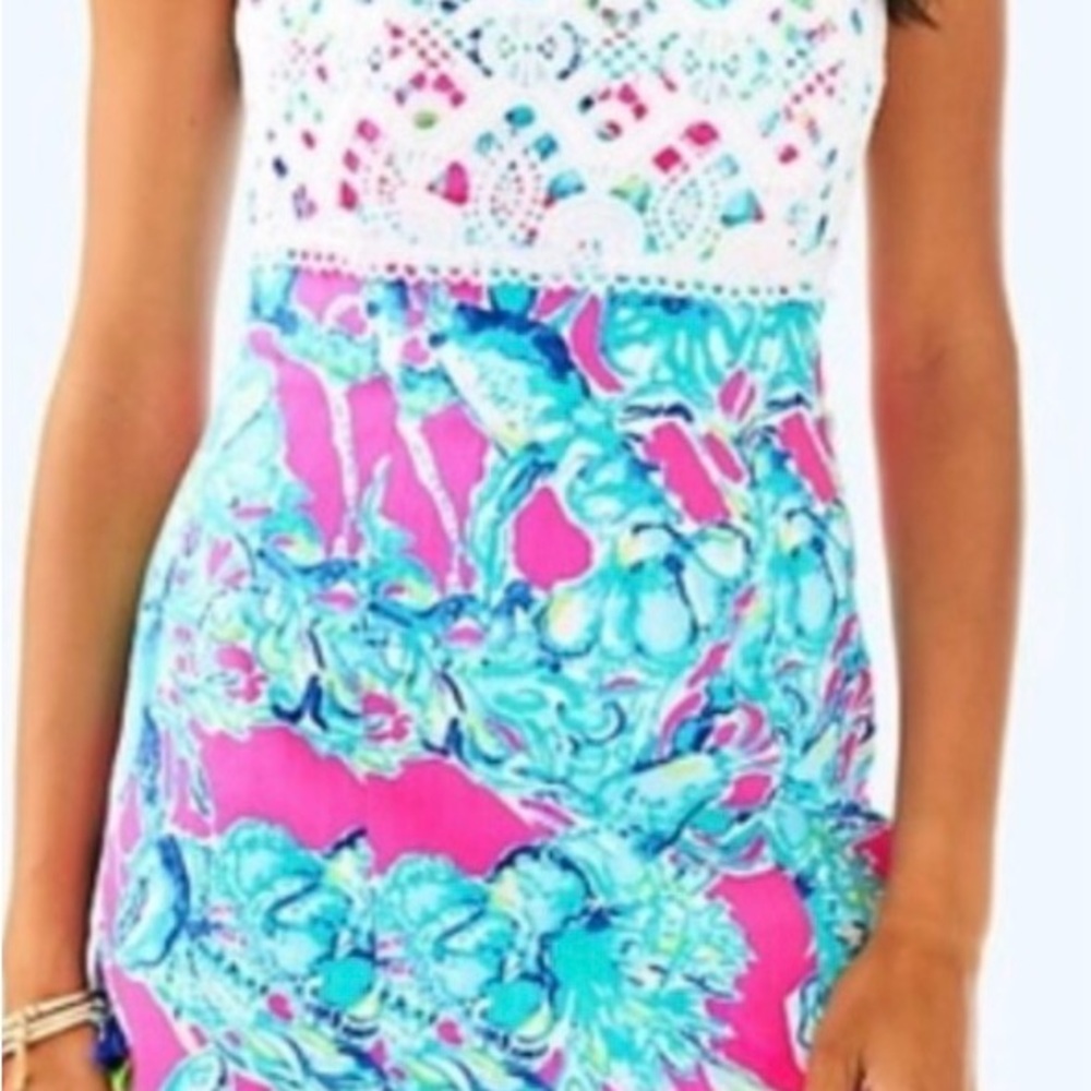 Great summer dress only worn once to party.